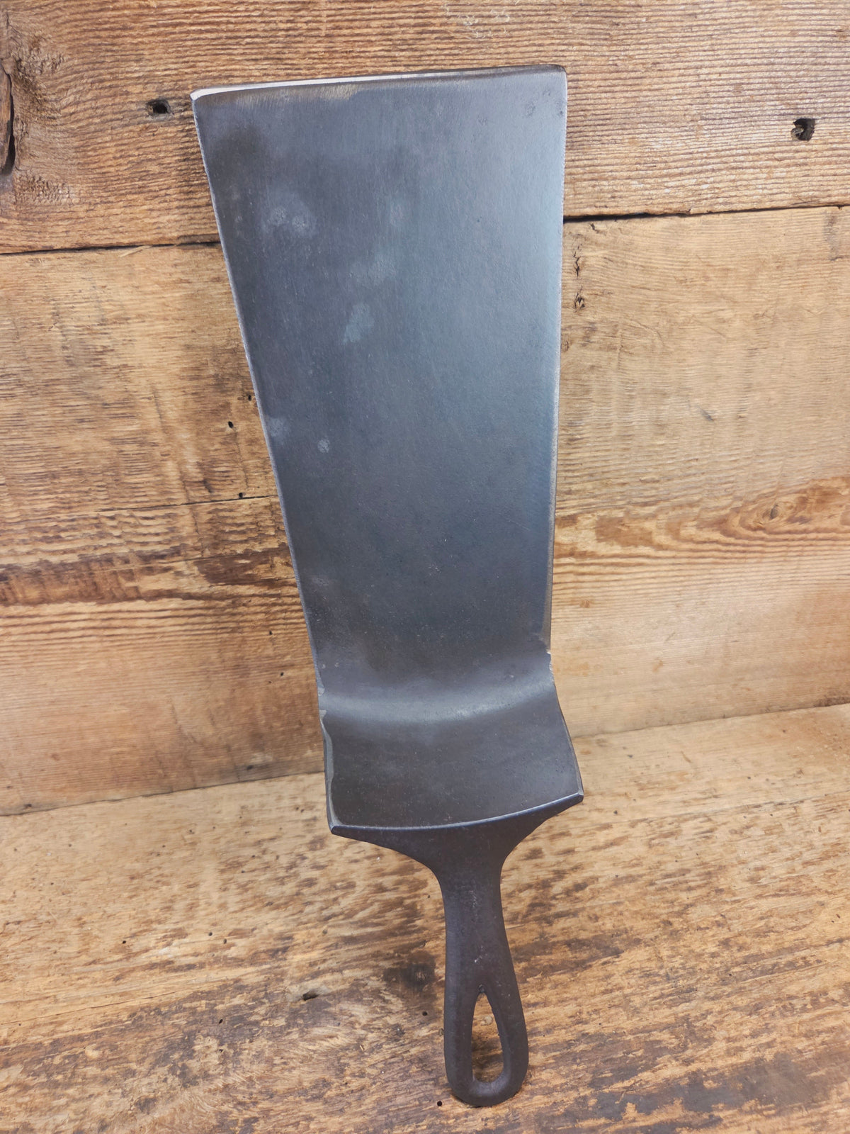 Custom made Griswold Cast Iron Skillet Spatula. MONSTER Reclaimed #10 1910’s Era Griswold Slant cast iron skillet. SC24