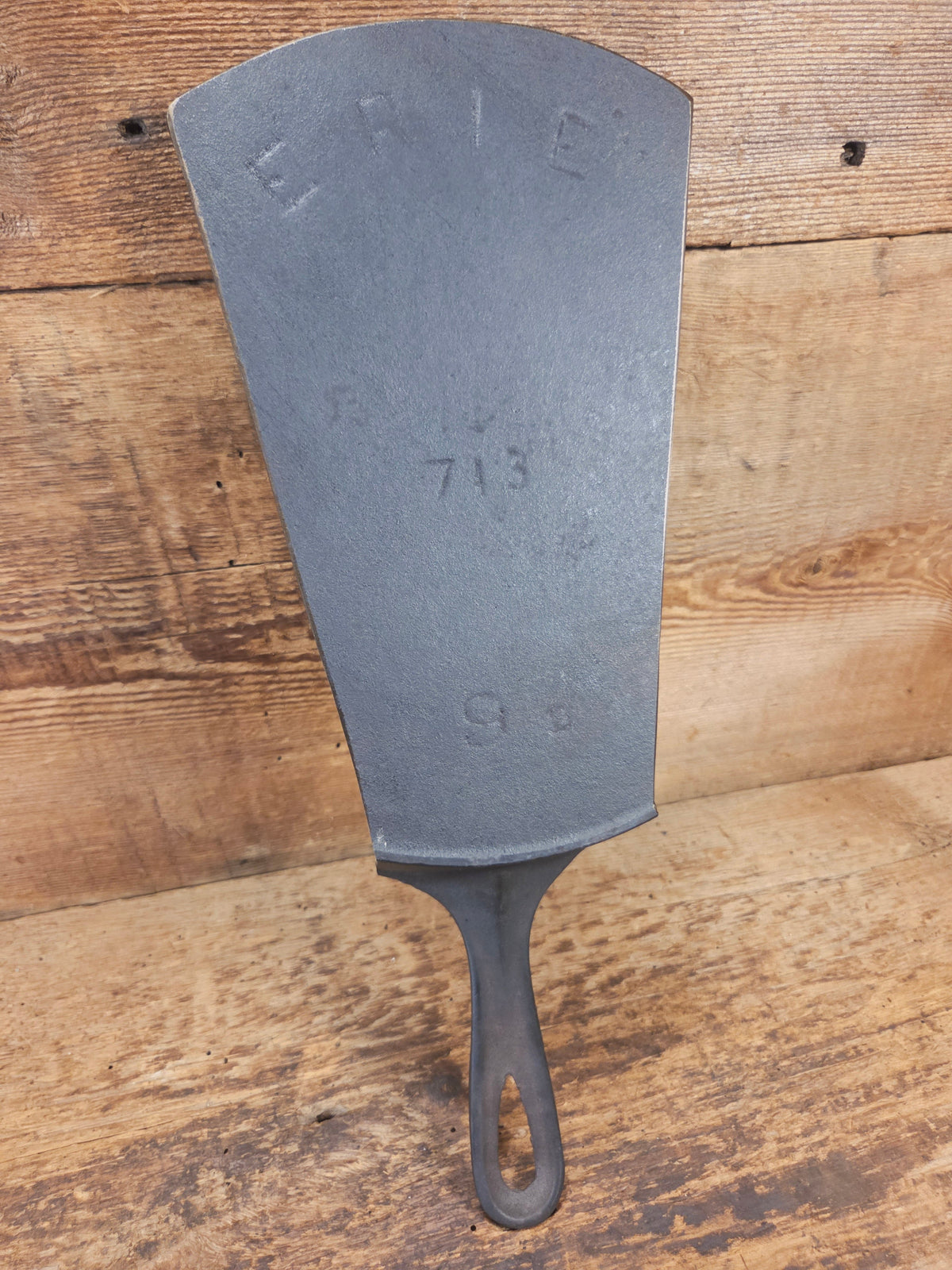 Show stopper. Custom made one of a kind Griswold Erie 3rd Series #9 spatula! A high value collectors pan kept alive as