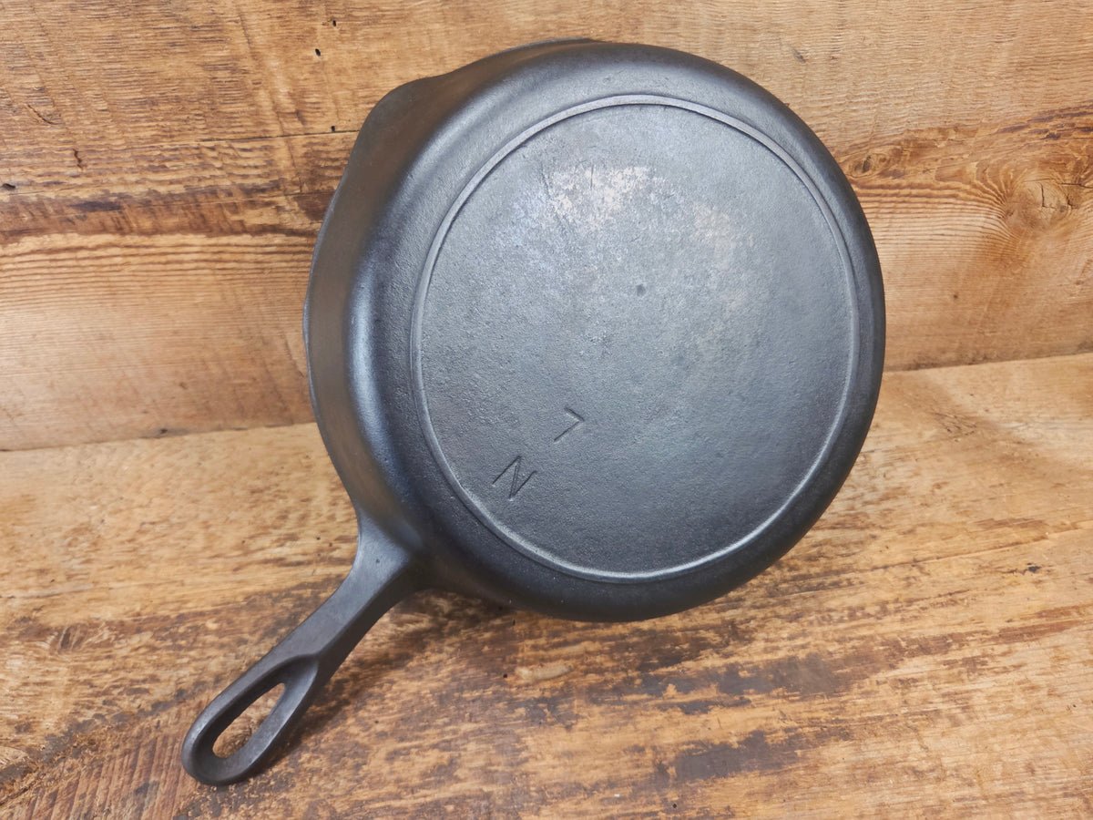 Beauty! Mid 1900’s Birmingham Stove & Range Red Mountain Series #7 N Skillet - Skillet