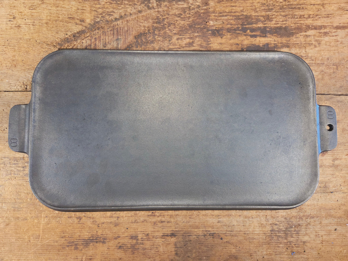 Mint condition looks brand new! Griswold #8 Long cast iron griddle. 908 C. Great pancake griddle! - Griddle