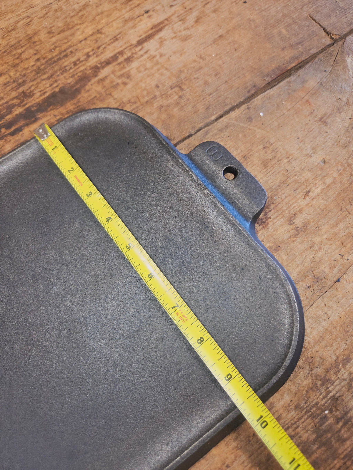 Mint condition looks brand new! Griswold #8 Long cast iron griddle. 908 C. Great pancake griddle! - Griddle