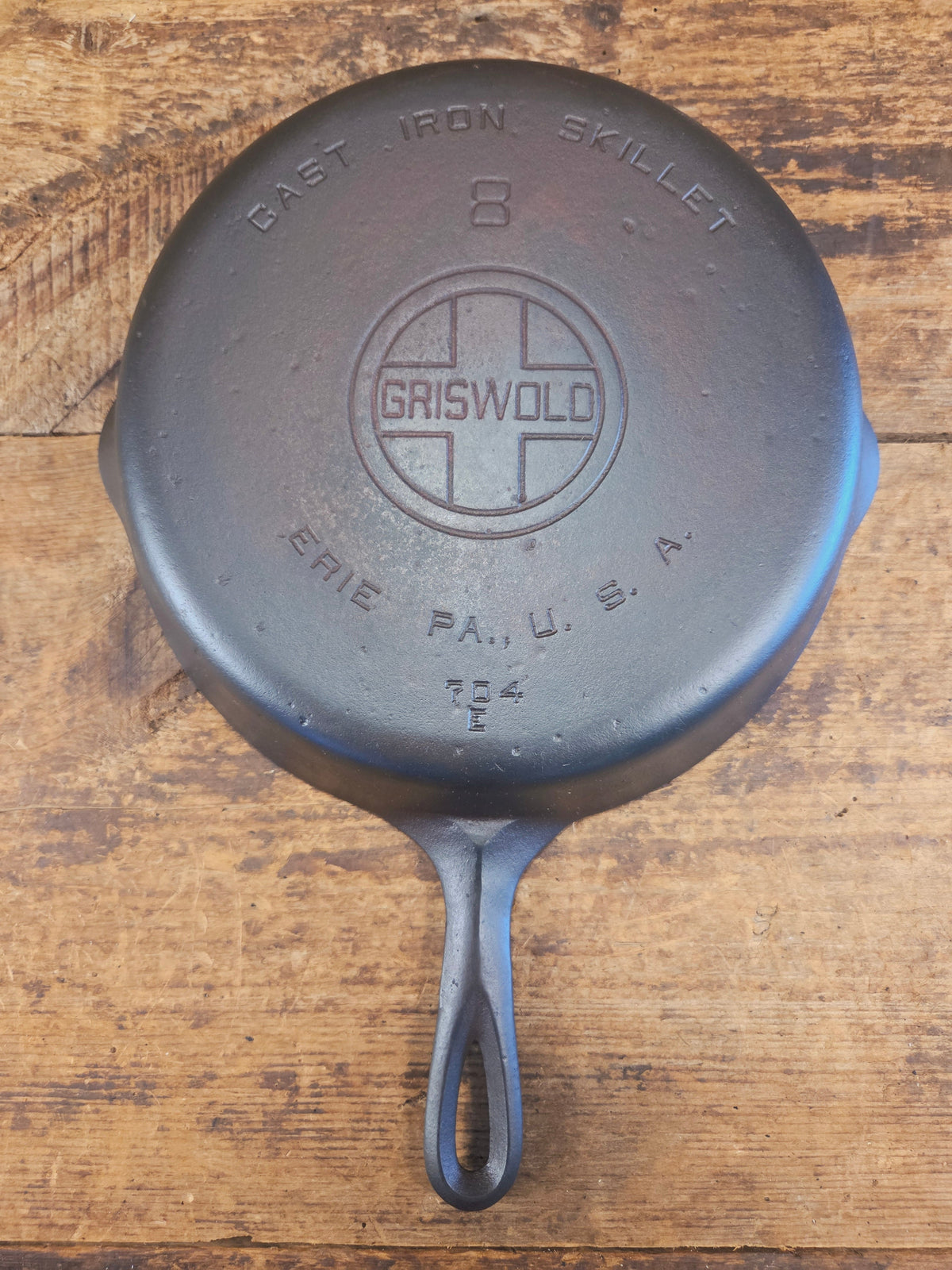 Priced to Sell 1920’s Griswold #8 Skillet with Large Block Logo and Smooth Bottom 704 E - Skillet