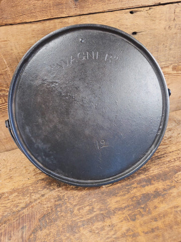 WOW! Beautiful hard to find FIRST series Wagner Block logo #12 Round Griddle with Bail. Great for pizzas, pancakes or omelets