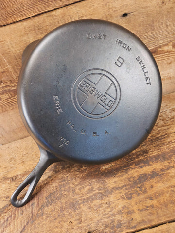 Griswold #9 Skillet with Large Block Logo and Smooth Bottom, 710 B