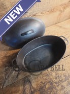A bread maker’s dream. Very Hard to Find Wagner Stylized Logo Oval Roaster with Turtle Top sawtooth drip lid - Dutch