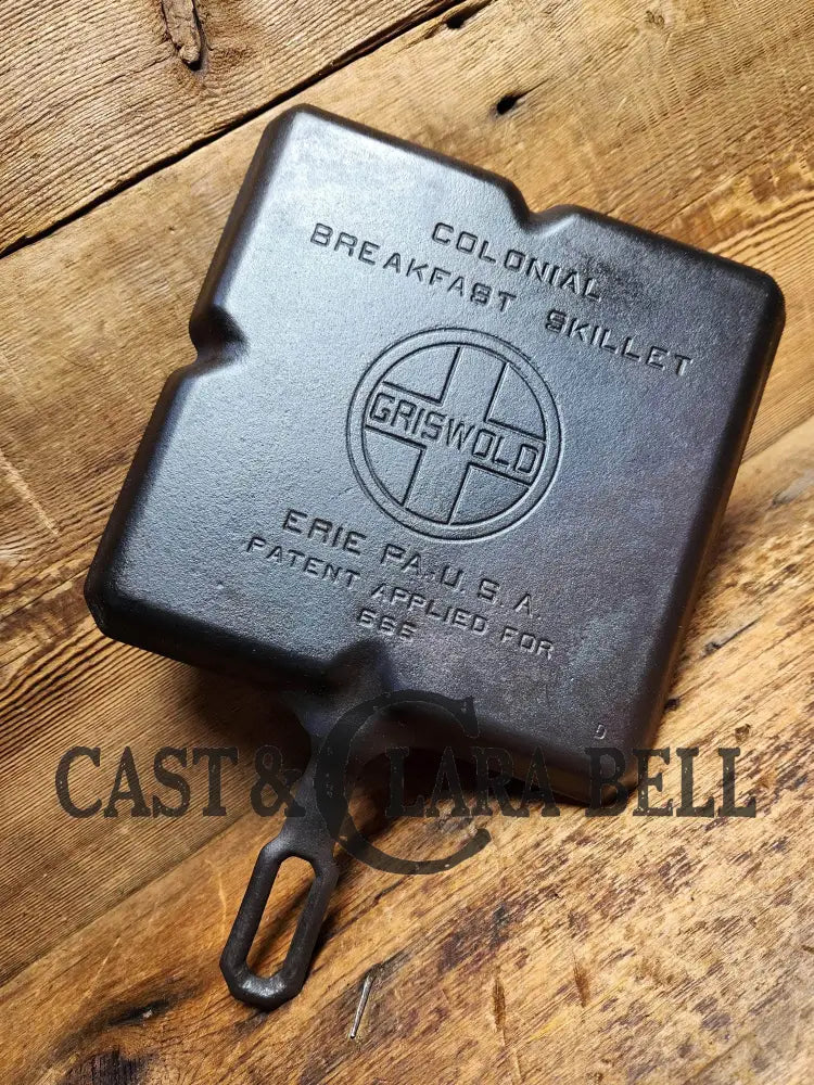 A Customer Favorite! Unique Griswold Cast Iron Colonial Breakfast Skillet! Skillet