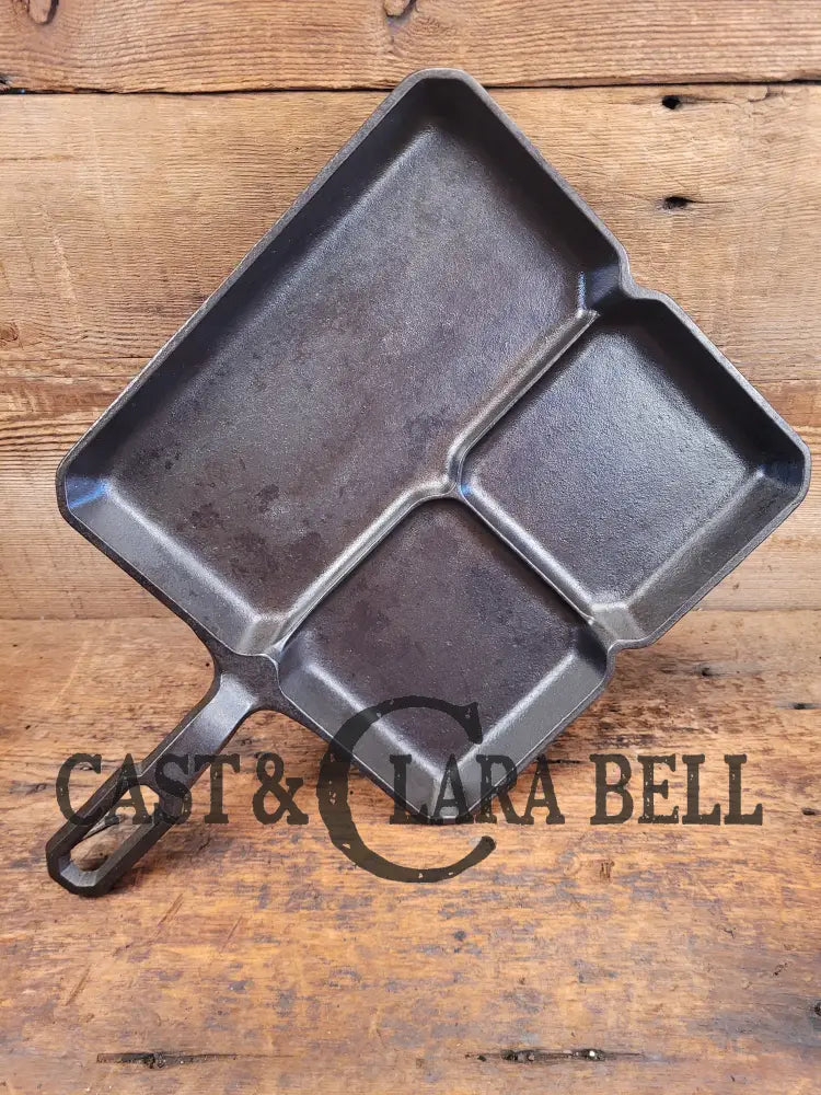 A Customer Favorite! Unique Griswold Cast Iron Colonial Breakfast Skillet! P/N 666 Skillet