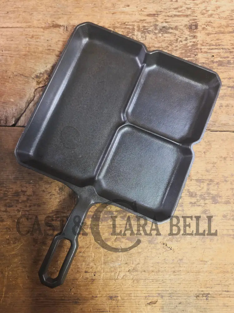 A customer favorite! Unique Griswold Cast Iron Colonial Breakfast Skillet! P/N 666 C. Great for bacon and eggs! Skillet