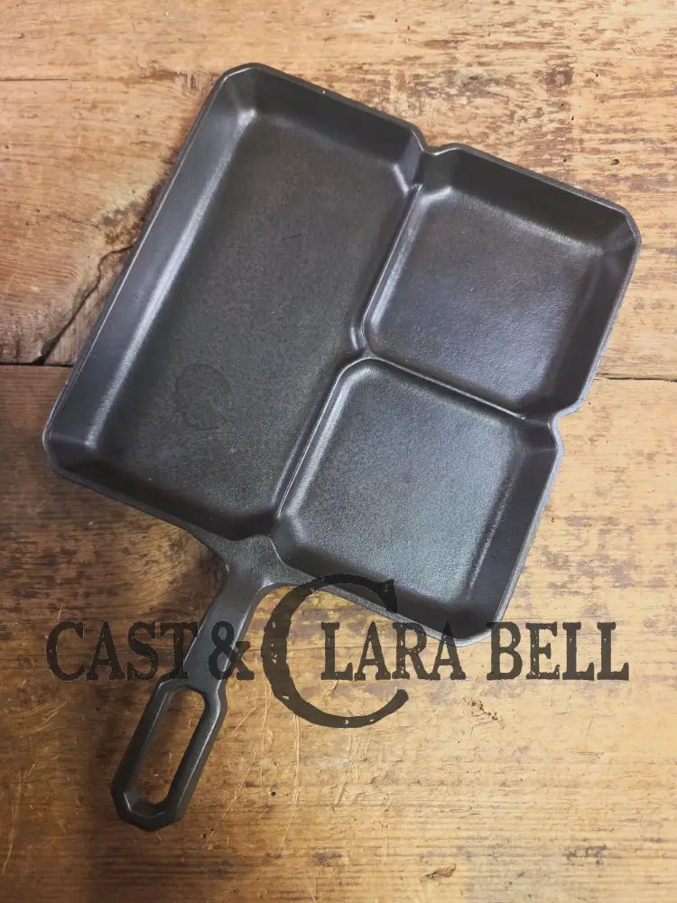 A customer favorite! Unique Griswold Cast Iron Colonial Breakfast Skillet! P/N 666 C. Great for bacon and eggs! Skillet