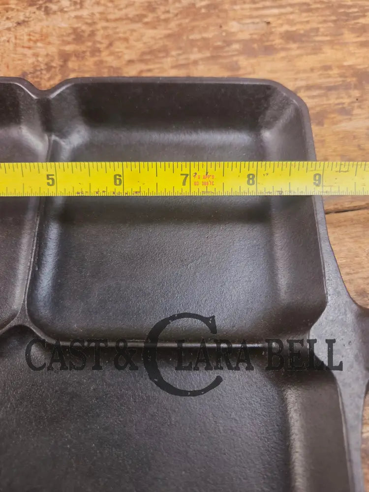 A customer favorite! Unique Griswold Cast Iron Colonial Breakfast Skillet! P/N 666 D. Great for bacon and eggs! Skillet