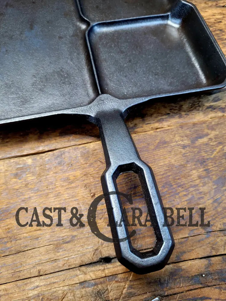 A Customer Favorite! Unique Griswold Cast Iron Colonial Breakfast Skillet! P/N 666. Great For Bacon