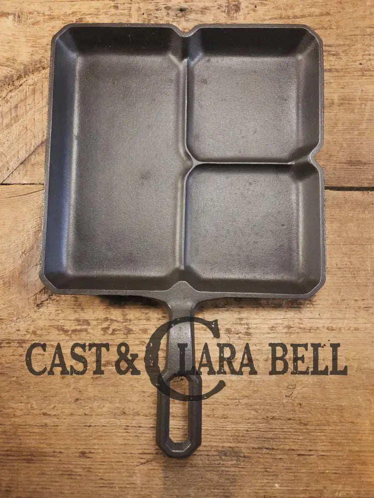 A customer favorite! Unique Griswold Cast Iron Colonial Breakfast Skillet! P/N 666. Great for bacon and eggs! Skillet