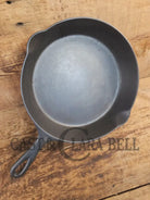 A favorite of ours! 1895-1910’s! Wagner Sidney #8 Cast Iron Skillet double Arc Logo and black iron Finish. Beautiful