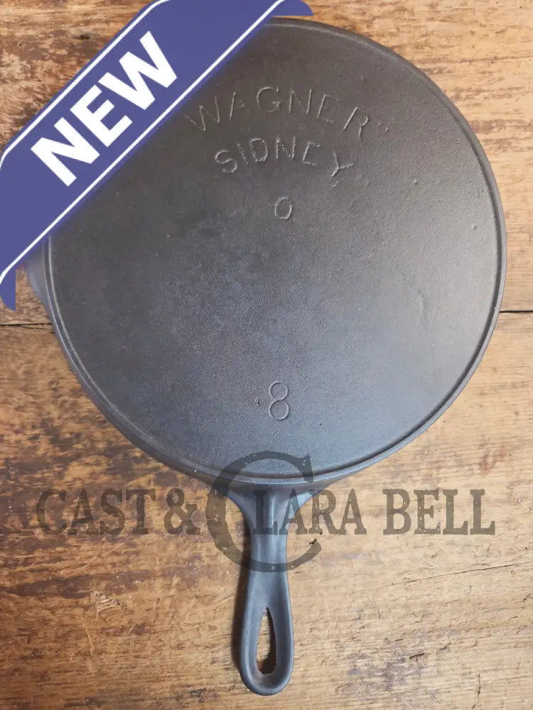 A favorite of ours! 1895-1910’s! Wagner Sidney #8 Cast Iron Skillet double Arc Logo and black iron Finish. Beautiful