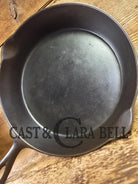 A favorite of ours! 1895 1910’s! Wagner Sidney #8 Cast Iron Skillet double Arc Logo and black iron Finish. Beautiful