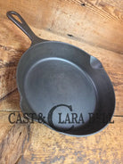 A special piece! 1910’s 3rd Series (Griswold) Erie #6 Cast Iron Skillet. Font similar to Erie ’Griswolds’ style. 699