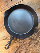 Absolutely Gorgeous. 1940’s #9 Griswold SBL (710 E) cast iron skillet. Unique Groove Handle - Skillet