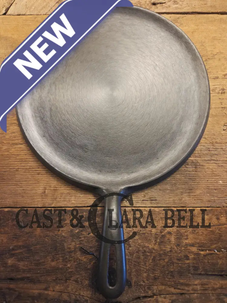 Absolutely gorgeous!! 1940’s era Unmarked Wagner #9 Round Griddle ’10 1/4 INCH GRIDDLE,’ Griddle