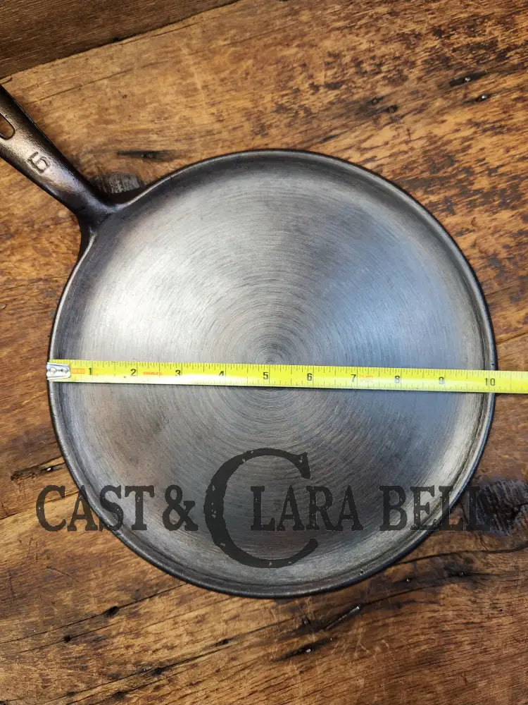 Absolutely Gorgeous!! 1940’S Era Unmarked Wagner #9 Round Griddle ’10 1/4 Inch Griddle ’ A.