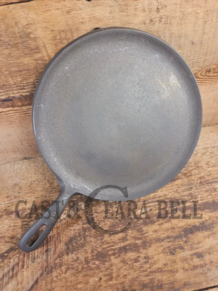 Absolutely gorgeous!! Unmarked Wagner #9 Round Griddle 10 1/4 INCH GRIDDLE SC24 - Griddle