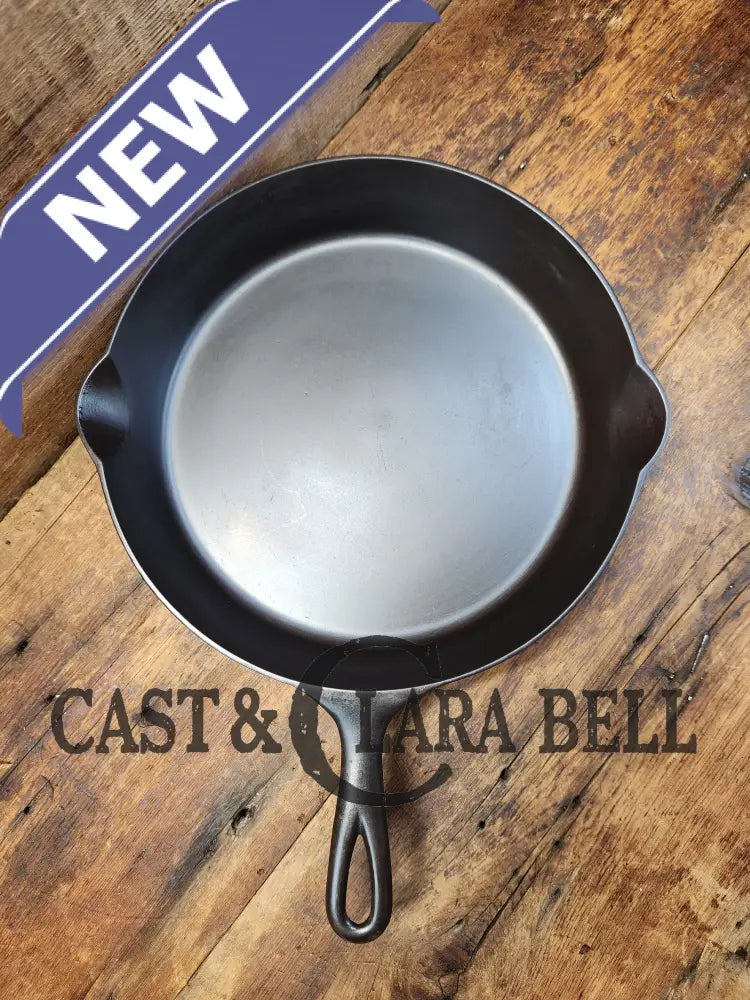 Almost Mint! 1890’S 2Nd Series Erie (Griswold) #10 Cast Iron Skillet. Collector Grade And Ready