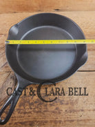 Almost MINT! 1890’s 2nd Series Erie (Griswold) #8 Cast Iron Skillet. Collector grade and ready to cook in your kitchen!