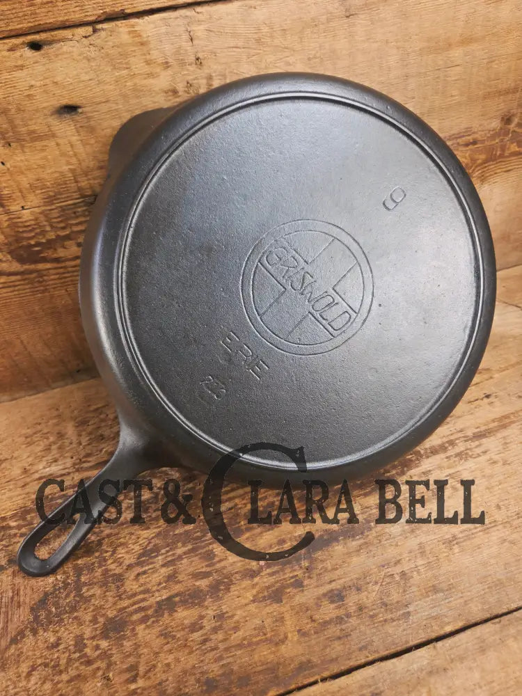 Almost Mint! Early 1910’s Griswold 710 F Cast Iron Skillet Large Block Slant Logo Ghostmark 9! Skillet