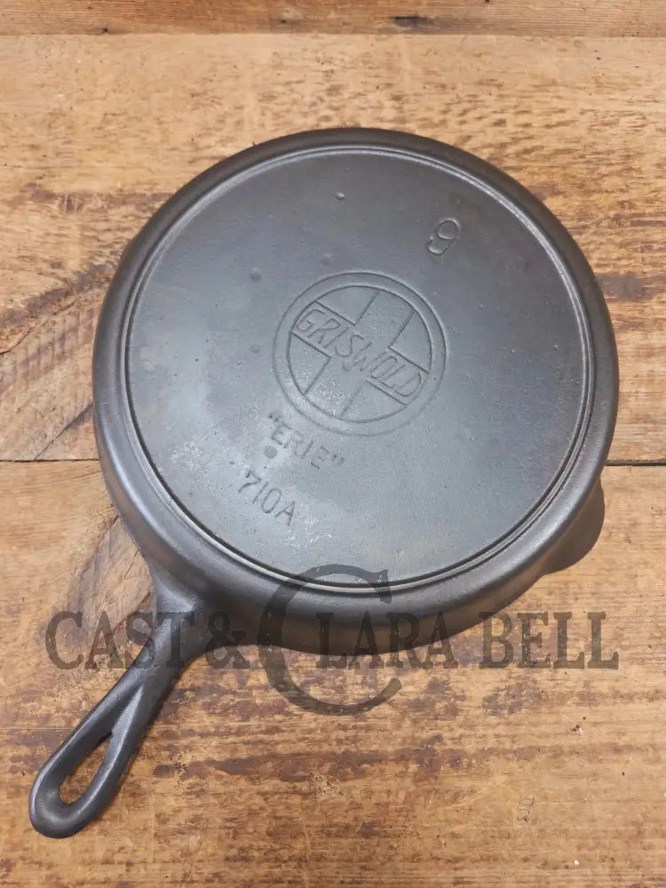 Almost Mint! Early 1910’s Griswold #9 Cast Iron Skillet Large Block Slant Logo ’Erie,’ 710 A - Skillet