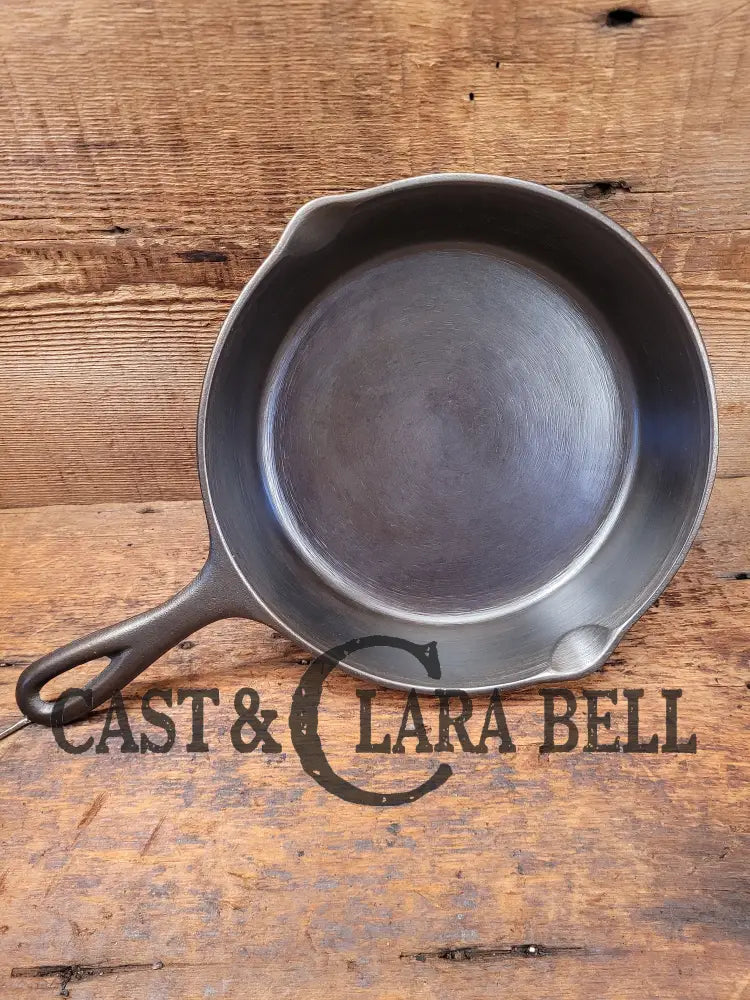 Almost Perfect! 1930S Era Lodge #5 Skillet With 3 Notch Heat Ring