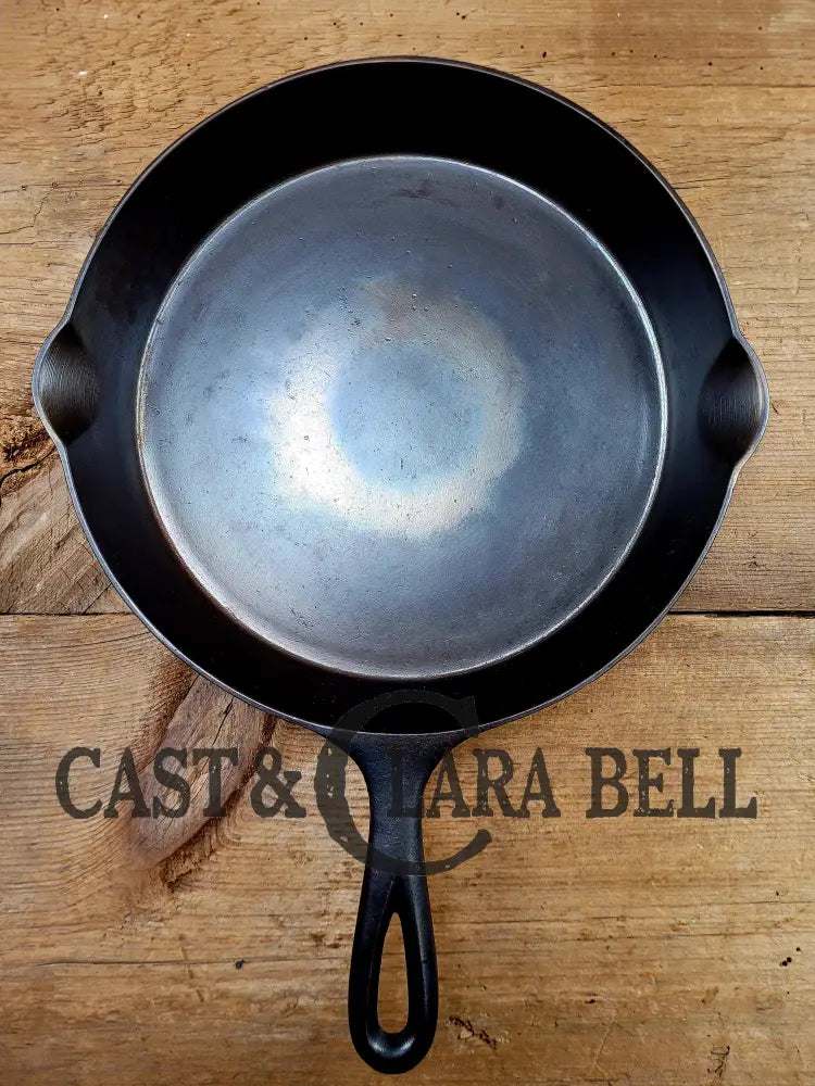 Favorite Piqua Ware 8 Smiley-Logo deals Cast Iron Skillet (Excellent Condition) - Restored and Seasoned