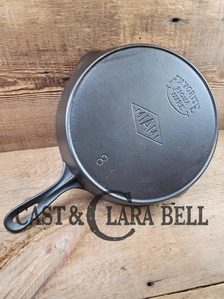 Almost Perfect! Favorite Piqua #8 Miami Skillet With ’Smiley’ Logo. Circa 1925-1935. Amazingly