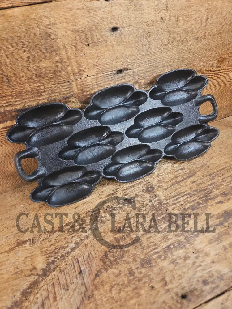 Amazing! 1865-1900 G.M. Filley No. 4 Gem Pan. Rare Piece hard to find. See pics and Description Bakeware