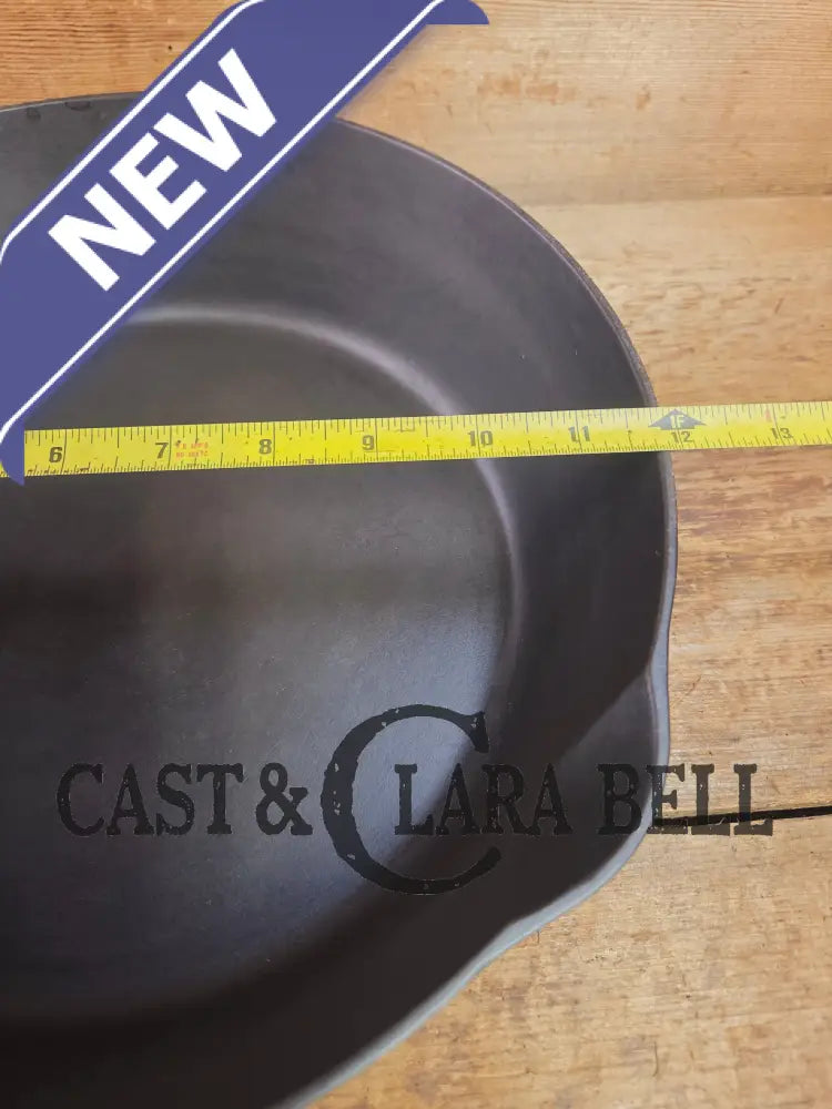 Amazing and Rare! 2nd Series Erie (1895) #9 Deep Cast Iron Skillet. What a cool skillet! Skillet
