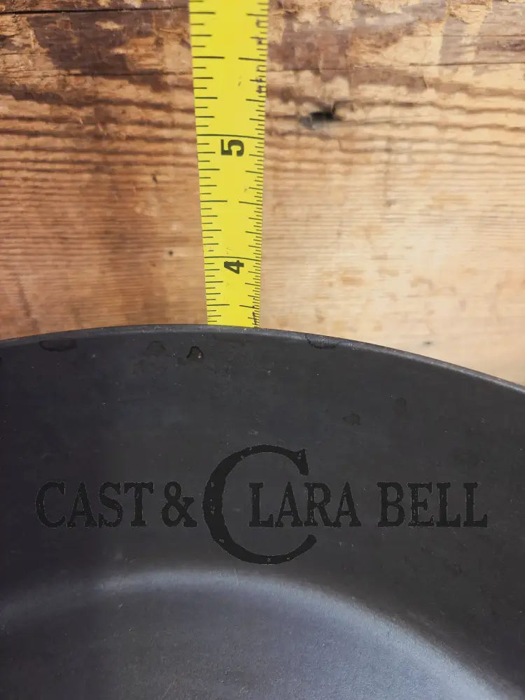 Amazing and Rare! 2nd Series Erie (1895) #9 Deep Cast Iron Skillet. What a cool skillet! Skillet