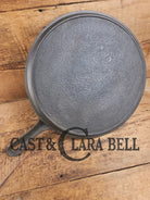 Amazing! Antique #12 handled round griddle! PERFECT pizza griddle or griddle for the cabin! Griddle