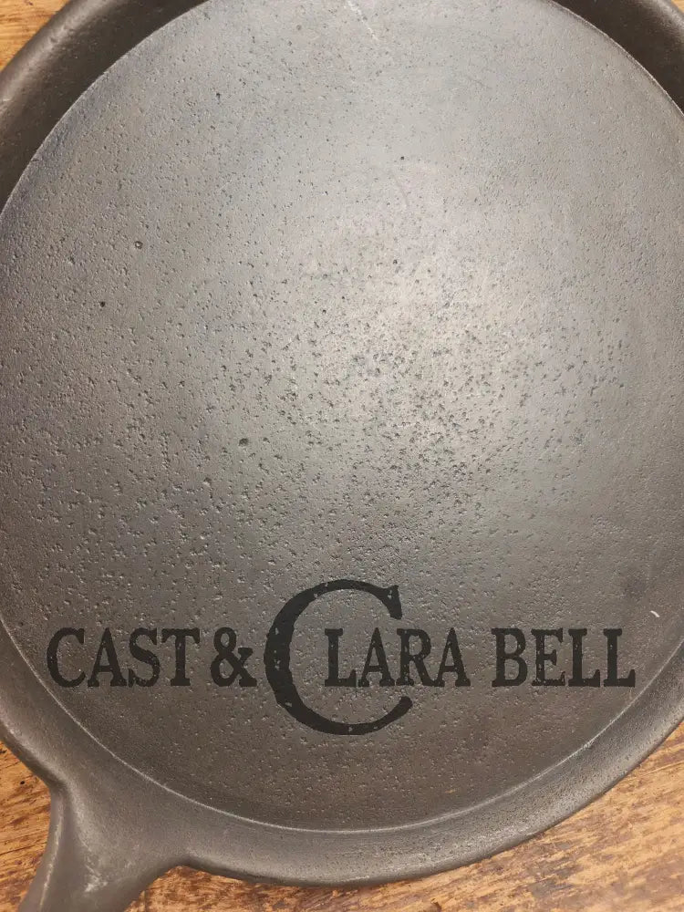 Amazing! Antique #12 handled round griddle! PERFECT pizza griddle or griddle for the cabin! Griddle