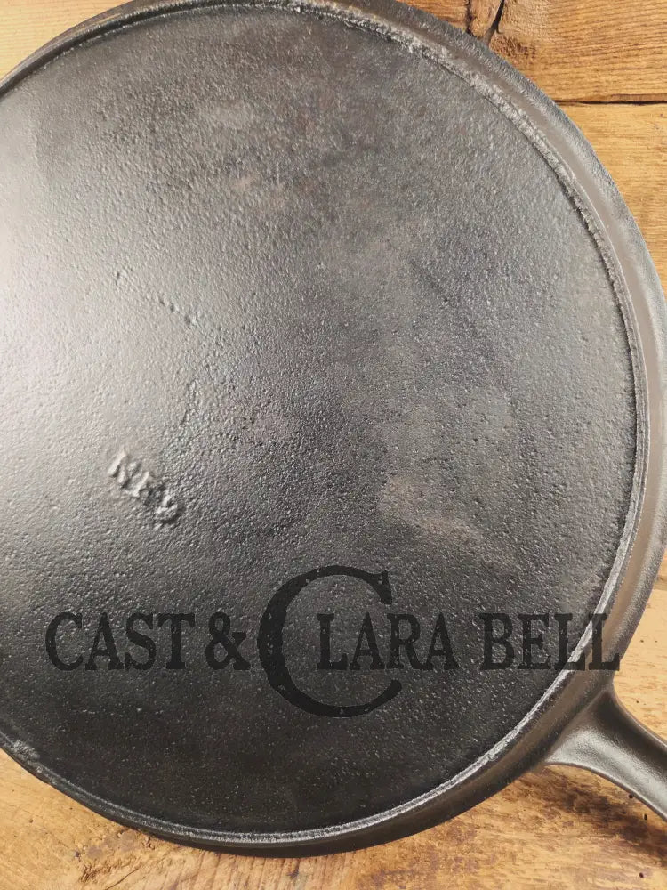 Amazing! Antique #14 handled gate marked round griddle! We’ve never seen one like this. PERFECT pizza peel or griddle
