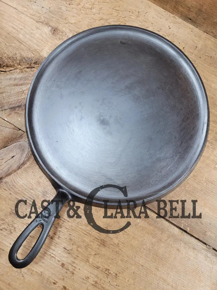 Amazing Piece Of American History. 1920’S Griswold #9 Round Griddle With Large Block Logo 609.