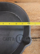 Antique elegant gate-marked unknown #10 skillet. Amazing condition Est 1880’s Era. Flat handle raised #10 Pattern