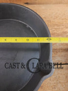 Antique elegant gate-marked unknown #10 skillet. Amazing condition Est 1880’s Era. Flat handle raised #10 Pattern