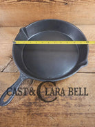 Antique elegant gate-marked unknown #10 skillet. This is GORGEOUS. Est 1880’s Era. Flat handle raised #10 Pattern.