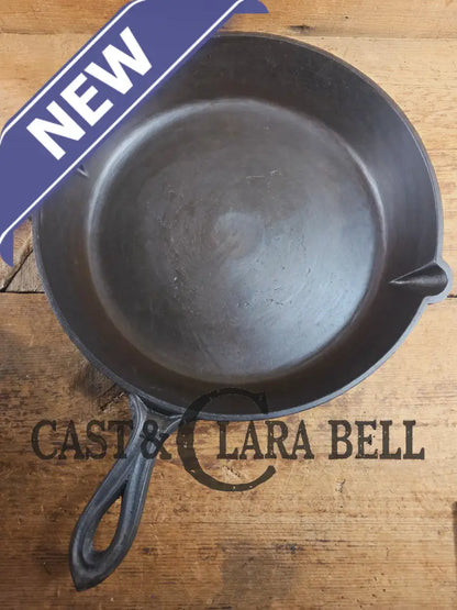 Antique elegant gate-marked unknown #11 deep skillet. Awesome piece of history 1880’s Era. Semi fancy handle possible