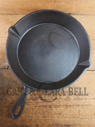 Antique elegant gate-marked unknown #11 skillet. Amazing condition Est 1880’s Era. Flat handle raised #11 Pattern