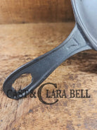 Antique elegant gate-marked unknown #7 skillet. Wonderfully preserved. Est 1880’s Era. Flat handle #7 Pattern. Skillet