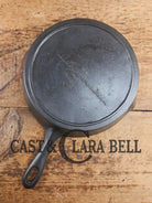 Antique elegant gate-marked unknown #7 skillet. Wonderfully preserved. Est 1880’s Era. Flat handle #7 Pattern. Skillet