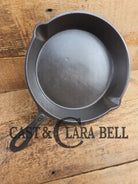 Antique elegant gate-marked unknown #8 skillet. Awesome piece of history Est 1880’s Era. Flat handle raised #8 Pattern.