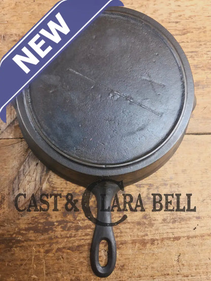 Antique elegant gate-marked unknown #8 skillet. Awesome piece of history Est 1880’s Era. Flat handle raised #8 Pattern.