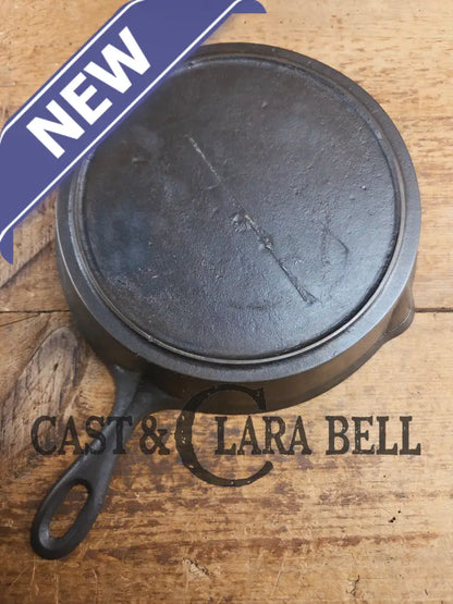 Antique elegant gate-marked unknown #8 skillet. Awesome piece of history Est 1880’s Era. Flat handle raised #8 Pattern.