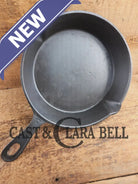 Antique elegant gate-marked unknown #8 skillet. Wonderfully preserved. Est 1880’s Era. Flat handle # Pattern Skillet