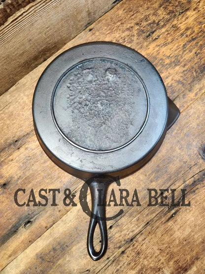 Antique Gate-Marked Unknown #7 Skillet. Est 1880’S. Left Single Spout Heat Ring Bottom W/ Fancy